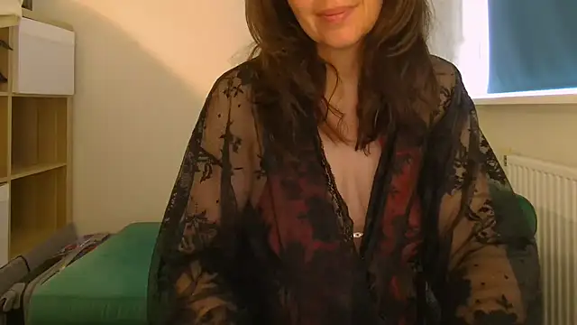 Ella Next Door online show from May 2026 07:22:01 AM