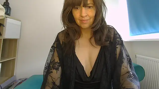 Ella Next Door online show from May 2026 09:18:02 AM