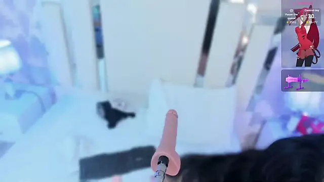 Miliaangeles online show from November 2025 11:43:02 AM