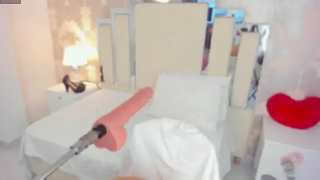 Miliaangeles online show from February 2026 08:45:02 AM