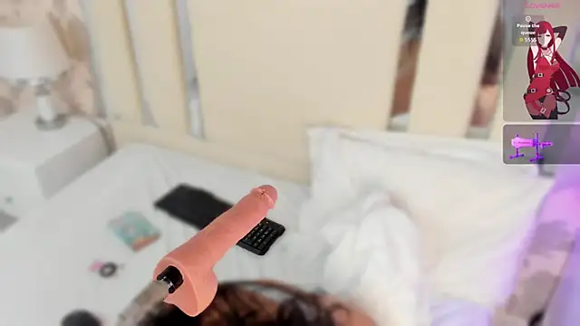 Miliaangeles online show from December 2025 12:37:01 PM