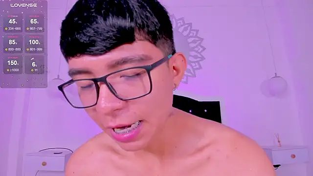 CodyTwink online show from December 2025 03:25:01 PM