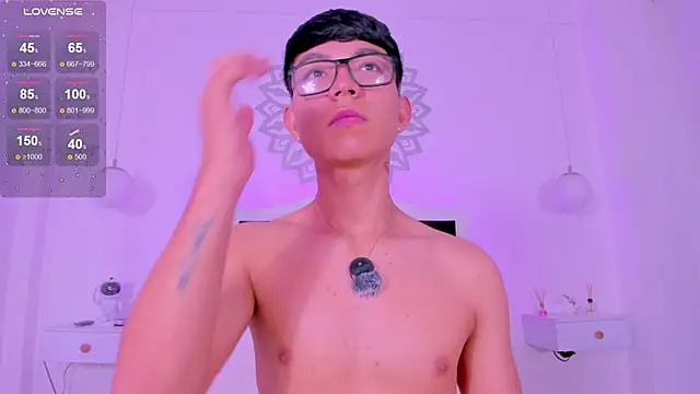 CodyTwink online show from February 2026 04:39:01 PM