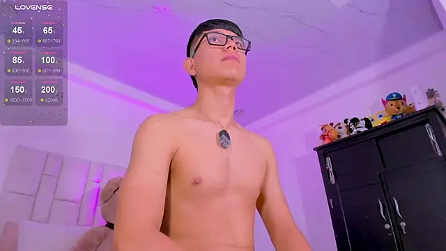 CodyTwink online show from June 2026 04:23:01 PM