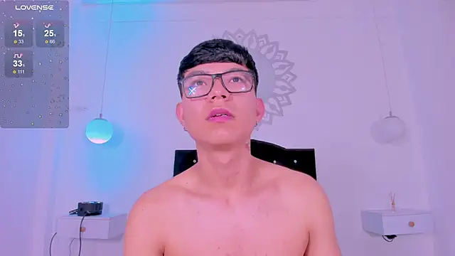 CodyTwink online show from November 2025 07:01:02 AM