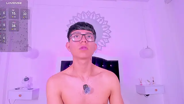 CodyTwink online show from February 2026 03:29:02 PM