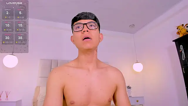 CodyTwink online show from June 2026 01:44:01 AM