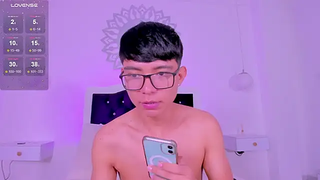 CodyTwink online show from January 2026 05:42:02 PM