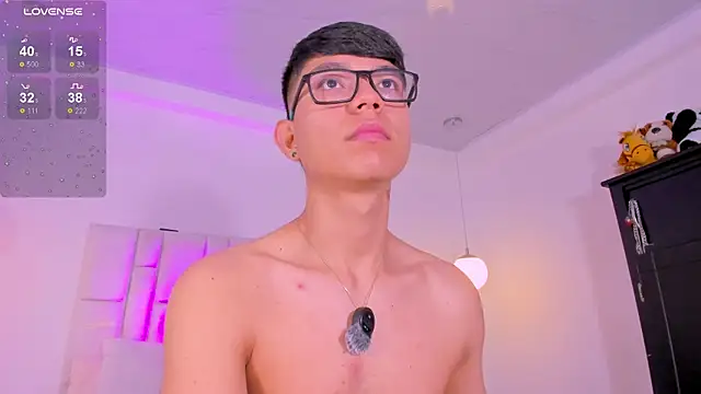 CodyTwink online show from April 2026 01:46:02 PM