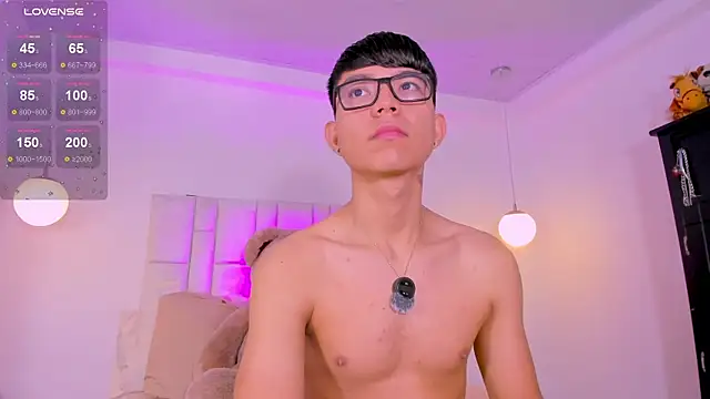 CodyTwink online show from April 2026 01:24:02 PM
