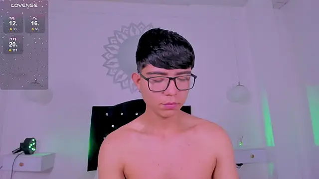 CodyTwink online show from October 2025 09:33:01 AM