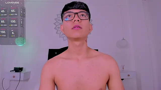 CodyTwink online show from October 2025 01:36:01 PM