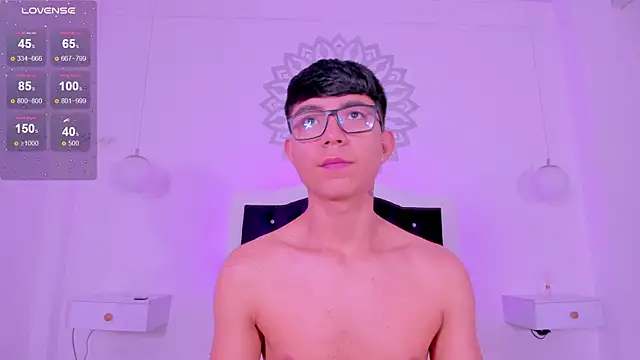 CodyTwink online show from January 2026 04:32:01 PM