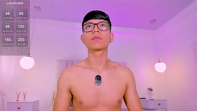 CodyTwink online show from June 2026 12:00:02 PM