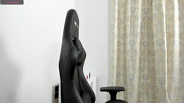 Snapshot of Sweet-bb chatting on March 2025 05:01:01 PM Sweet-bb online show from March 2025 05:01:01 PM