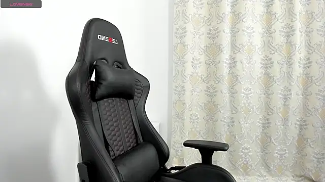 Snapshot of Sweet-bb chatting on March 2025 09:38:02 PM Sweet-bb online show from March 2025 09:38:02 PM