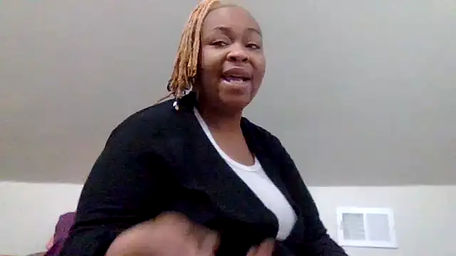 AllLeggs online show from January 2025 04:44:01 PM