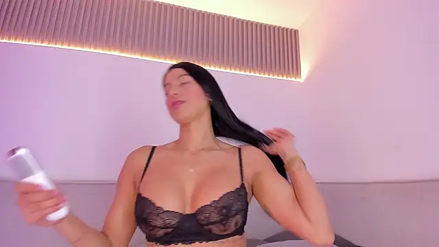 jasminehill  online show from December 2025 12:27:02 PM