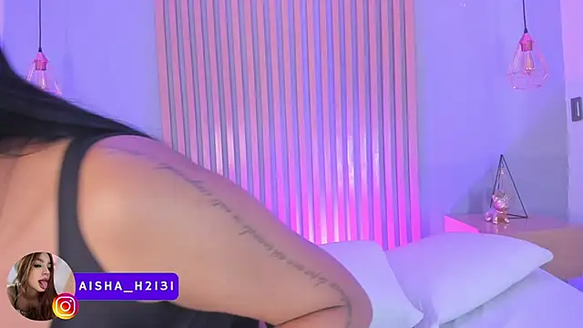 aisha h  online show from September 2025 08:59:01 PM