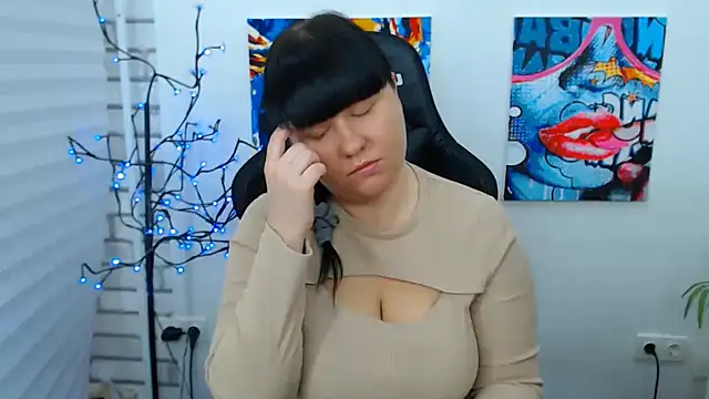 Snapshot of Sexy_MALIKKA chatting on December 2025 03:40:02 AM Sexy MALIKKA online show from December 2025 03:40:02 AM