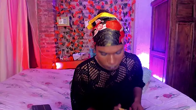 Snapshot of blackbarbietrans chatting on November 2025 06:07:02 AM blackbarbietrans online show from November 2025 06:07:02 AM