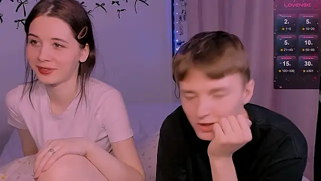 CoddleWeeper  online show from March 2026 03:04:01 PM