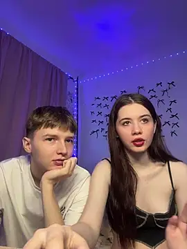 CoddleWeeper  online show from April 2026 11:44:01 AM