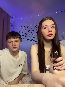 CoddleWeeper  online show from April 2026 12:51:01 PM