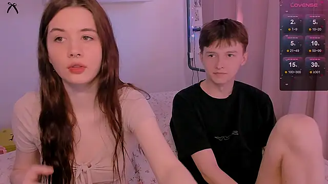 CoddleWeeper  online show from May 2026 12:34:01 PM