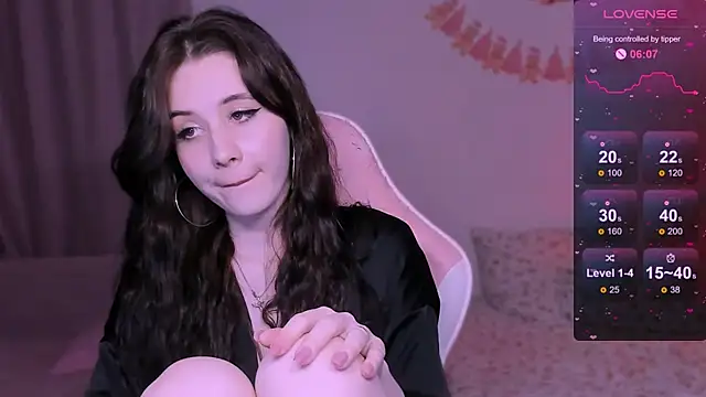 CoddleWeeper  online show from February 2026 01:43:01 PM