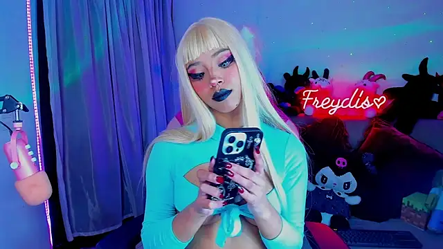 Miss freydis online show from March 2026 05:25:02 AM