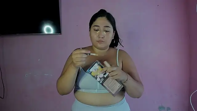 cherrycurvyyy online show from February 2026 04:05:02 PM