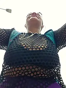 Selket11 online show from November 2025 02:42:01 PM