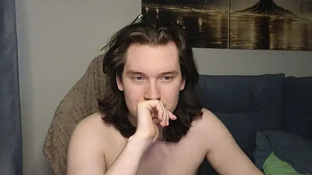 MoreRealAlex online show from April 2026 05:33:01 AM