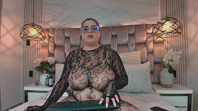 Snapshot of JenSexy_ chatting on June 2026 07:19:02 PM JenSexy online show from June 2026 07:19:02 PM