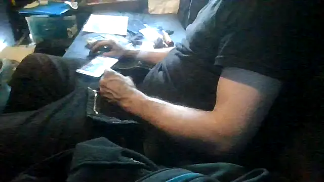 robeaulieu02 online show from March 2026 05:58:02 PM