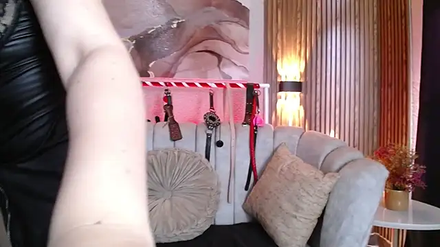 Naty slavedoll online show from April 2026 07:26:02 PM