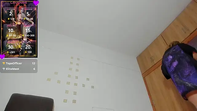 violetmontan online show from November 2025 03:05:01 PM