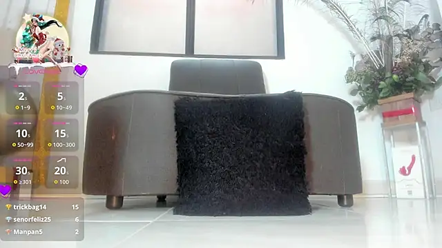 violetmontan online show from November 2025 12:38:01 PM