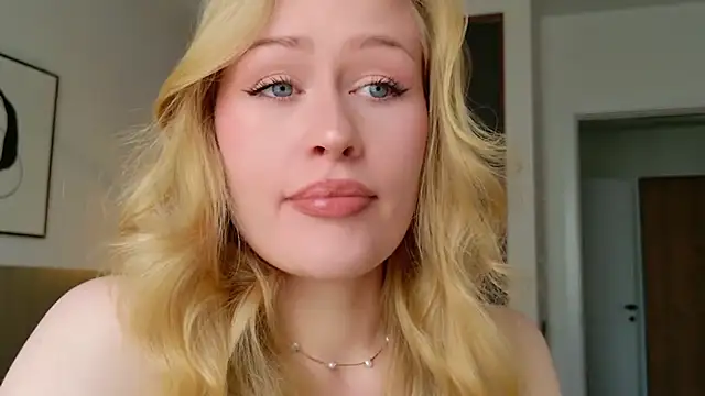 Snapshot of JuliaJaee chatting on July 2026 12:21:02 PM JuliaJaee online show from July 2026 12:21:02 PM