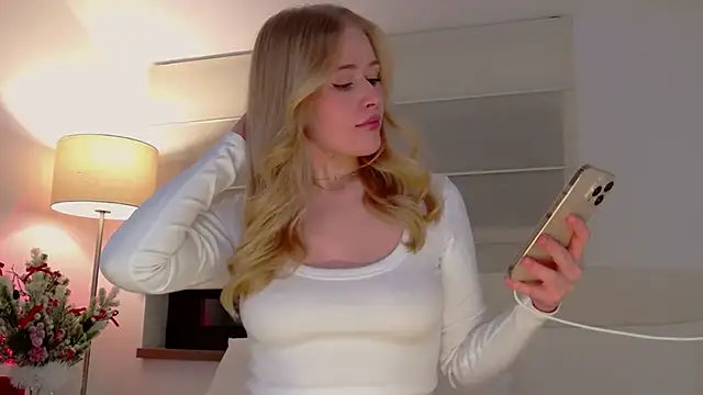 Snapshot of JuliaJaee chatting on January 2026 06:04:02 PM JuliaJaee online show from January 2026 06:04:02 PM