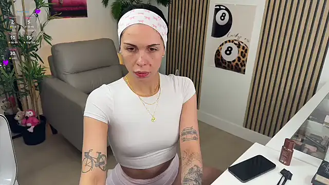 NattyFierros online show from October 2025 07:09:01 AM