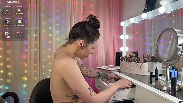 Snapshot of NattyFierros chatting on July 2026 08:48:01 AM NattyFierros online show from July 2026 08:48:01 AM