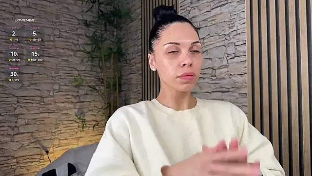 Snapshot of NattyFierros chatting on December 2025 06:12:02 AM NattyFierros online show from December 2025 06:12:02 AM