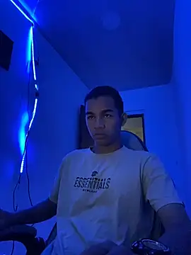 Boypolla11 online show from October 2025 04:14:01 AM