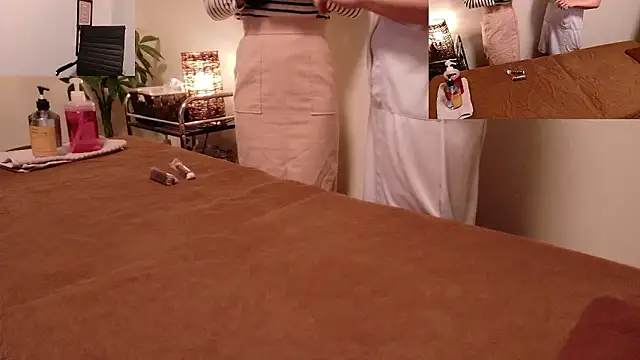 Snapshot of ManaMi-maru chatting on December 2025 12:26:01 PM ManaMi-maru online show from December 2025 12:26:01 PM