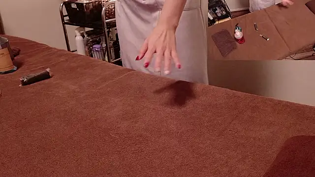 Snapshot of ManaMi-maru chatting on October 2025 12:28:02 PM ManaMi-maru online show from October 2025 12:28:02 PM