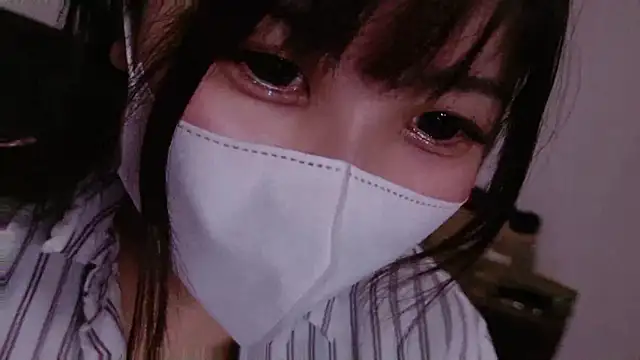 Snapshot of ManaMi-maru chatting on November 2025 12:31:01 PM ManaMi-maru online show from November 2025 12:31:01 PM