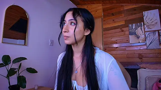 amber curly online show from April 2026 07:29:02 PM