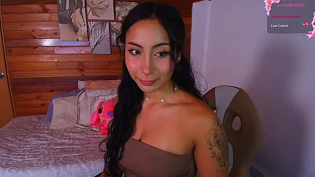 Snapshot of amber_curly chatting on December 2025 09:47:01 PM amber curly online show from December 2025 09:47:01 PM